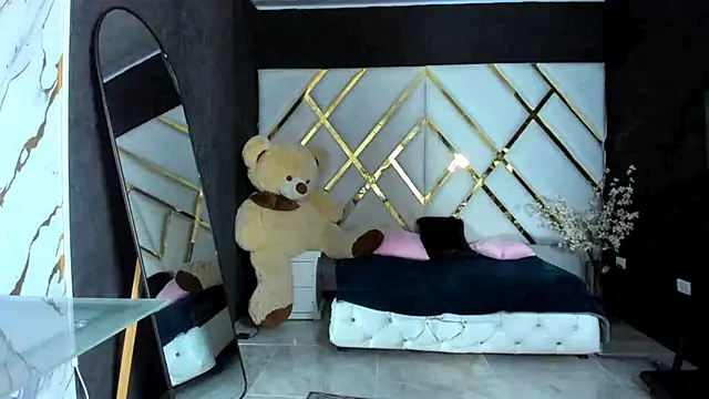 Paris Petit online show from September 27, 11:01 pm