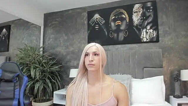 Snapshot of isa_lancaster chatting on October 7, 8:57 pm isa lancaster online show from October 7, 8:57 pm