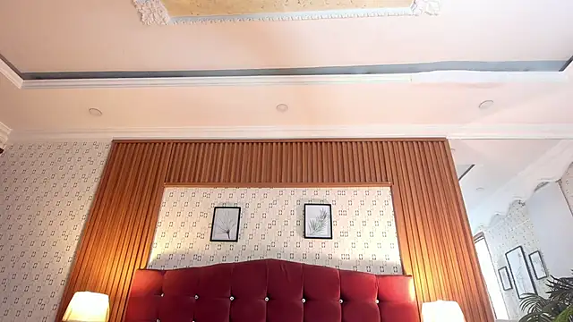 Snapshot of Princess_Violett chatting on October 27, 2:56 pm Princess Violett online show from October 27, 2:56 pm