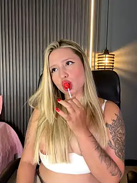 Snapshot of MiaPetit_ chatting on September 14, 12:52 am MiaPetit online show from September 14, 12:52 am