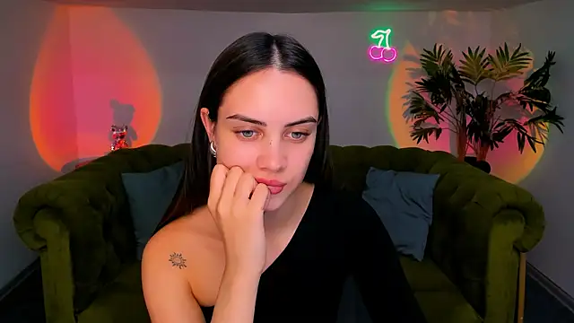  shyy girl online show from October 13, 8:22 pm