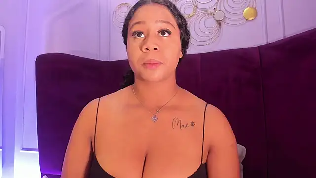 Sofi Fox  online show from March 7, 3:13 am