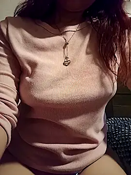 Snapshot of KITTEN-10 chatting on October 13, 4:04 am KITTEN-10 online show from October 13, 4:04 am