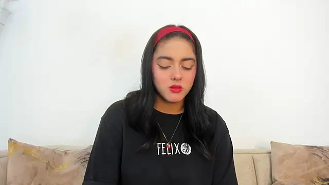 Snapshot of natalia_aguirre1 chatting on October 14, 12:41 pm natalia aguirre1 online show from October 14, 12:41 pm