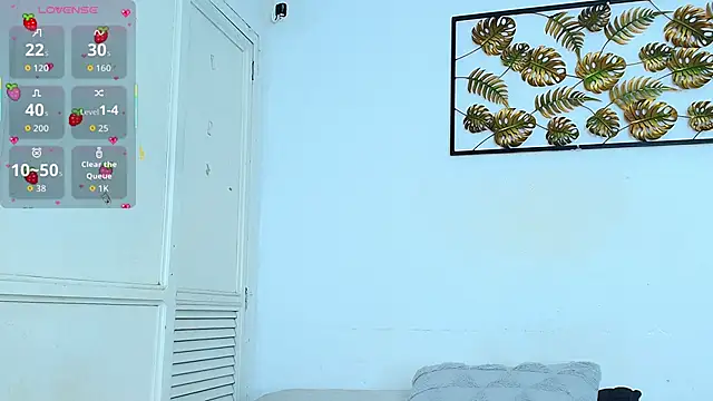 Snapshot of natalia_aguirre1 chatting on September 19, 12:37 pm natalia aguirre1 online show from September 19, 12:37 pm