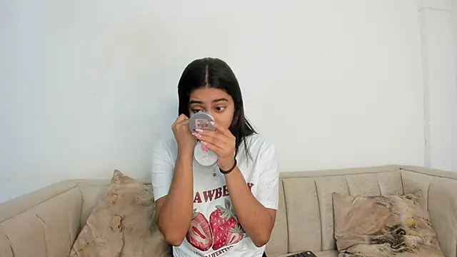 Snapshot of natalia_aguirre1 chatting on October 30, 12:17 pm natalia aguirre1 online show from October 30, 12:17 pm