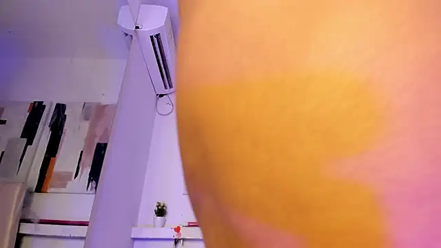 JOCELYN SANTANA1 online show from September 29, 12:43 pm