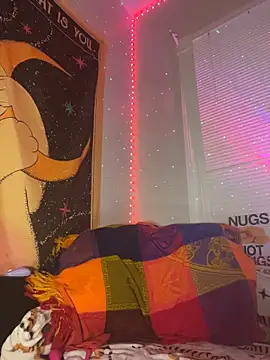 Snapshot of loveluna8 chatting on October 28, 8:53 am loveluna8 online show from October 28, 8:53 am