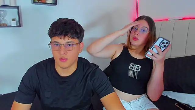 kittyandrick online show from April 8, 9:55 am