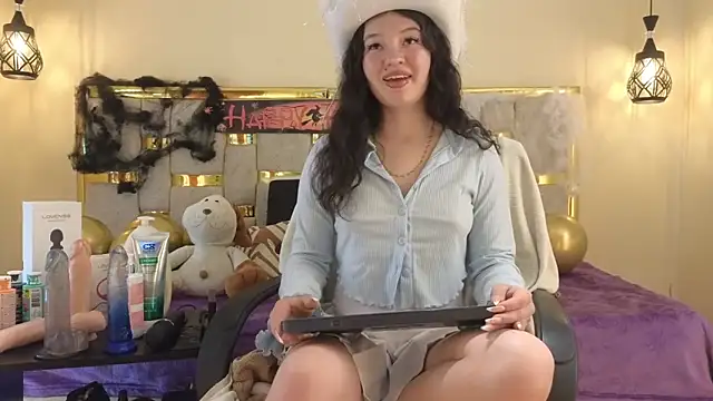 Snapshot of lilimini032 chatting on October 29, 8:00 pm lilimini032 online show from October 29, 8:00 pm