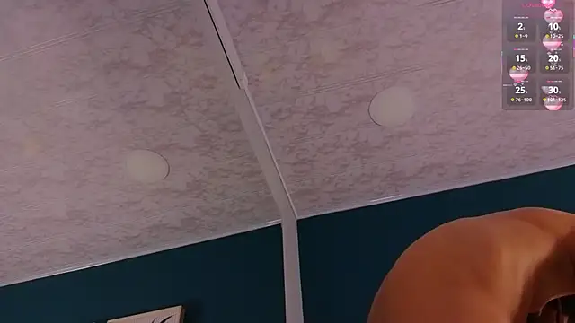 Snapshot of GabyPetit chatting on September 19, 7:57 pm GabyPetit online show from September 19, 7:57 pm