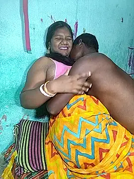 Snapshot of pujavinod chatting on October 3, 7:41 pm pujavinod online show from October 3, 7:41 pm