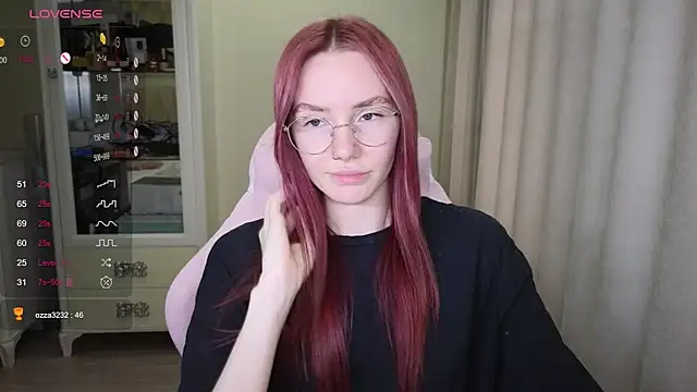 Snapshot of littlevildevil chatting on September 30, 11:38 am littlevildevil online show from September 30, 11:38 am