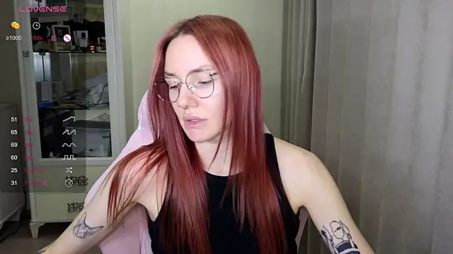 Snapshot of littlevildevil chatting on October 22, 11:04 am littlevildevil online show from October 22, 11:04 am