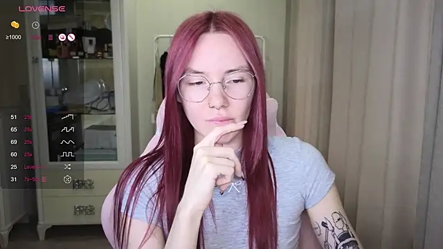 Snapshot of littlevildevil chatting on September 20, 11:08 am littlevildevil online show from September 20, 11:08 am