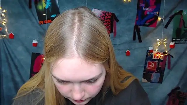 MademoiselleCl online show from December 20, 1:48 pm