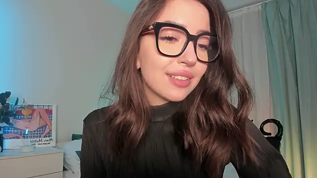 Oh My Dianee online show from October 31, 7:56 am