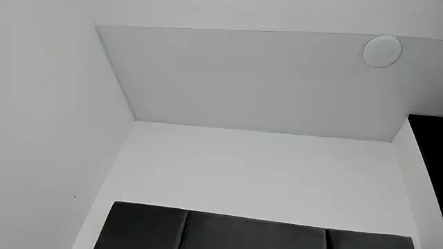 Lizz Luna online show from October 14, 2:30 pm