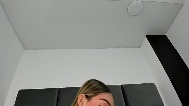 Lizz Luna online show from September 10, 2:28 pm
