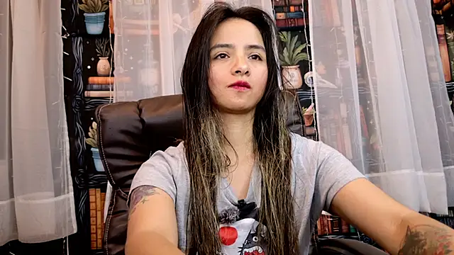 julietta   jackson online show from May 16, 8:52 pm