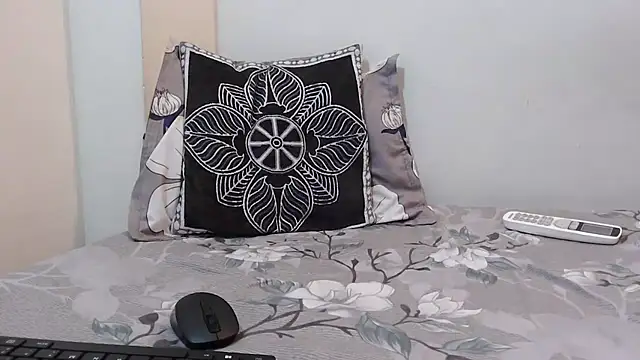 ANANYA-TIWARI online show from September 19, 7:24 pm