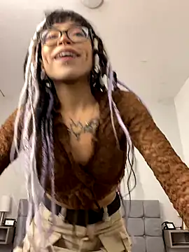 Snapshot of Violetta_Suky chatting on October 4, 1:39 pm Violetta Suky online show from October 4, 1:39 pm