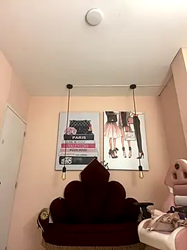 Snapshot of Violetta_Suky chatting on October 12, 12:40 pm Violetta Suky online show from October 12, 12:40 pm