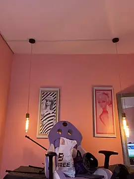 Snapshot of Violetta_Suky chatting on October 14, 1:03 pm Violetta Suky online show from October 14, 1:03 pm