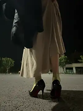 StarlitUnicorn online show from March 26, 2:08 pm