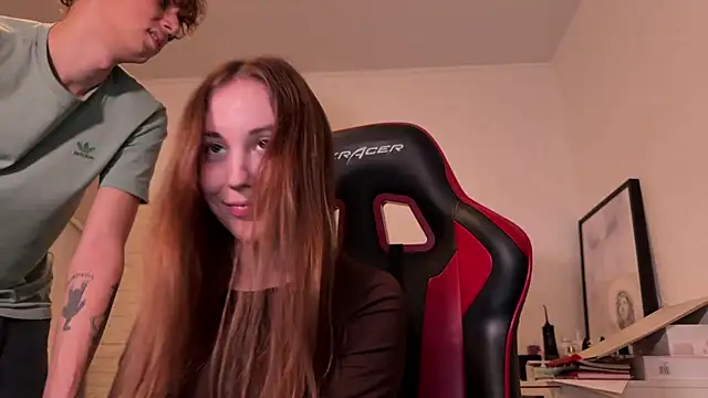 Snapshot of oypo chatting on October 17, 5:16 pm oypo online show from October 17, 5:16 pm