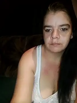 Hornyparratjie online show from April 12, 3:20 am