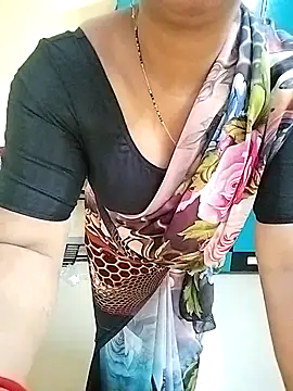 Snapshot of PayalSharmahot143 chatting on October 31, 3:30 am PayalSharmahot143 online show from October 31, 3:30 am