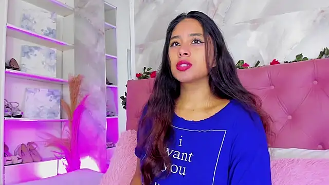 AnnaQueen  online show from October 24, 4:25 pm