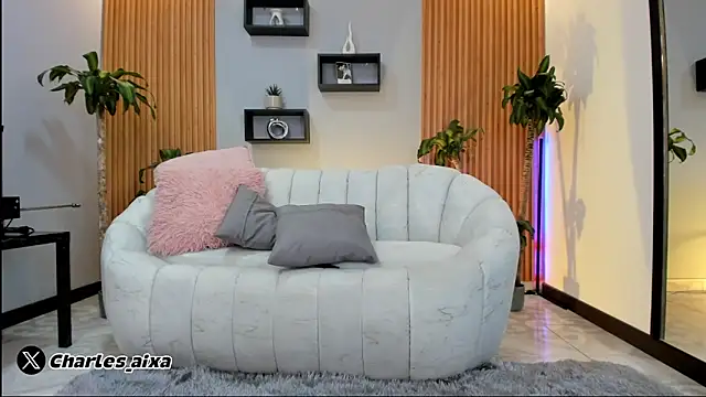 Snapshot of Aixaa_charles chatting on October 21, 12:09 pm Aixaa charles online show from October 21, 12:09 pm