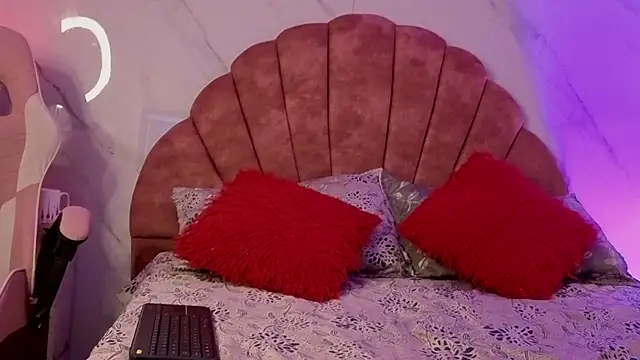 Layla Cullen online show from September 22, 7:12 pm