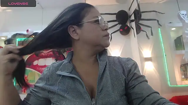 Snapshot of sexy_lady_0 chatting on October 23, 12:00 pm sexy lady 0 online show from October 23, 12:00 pm