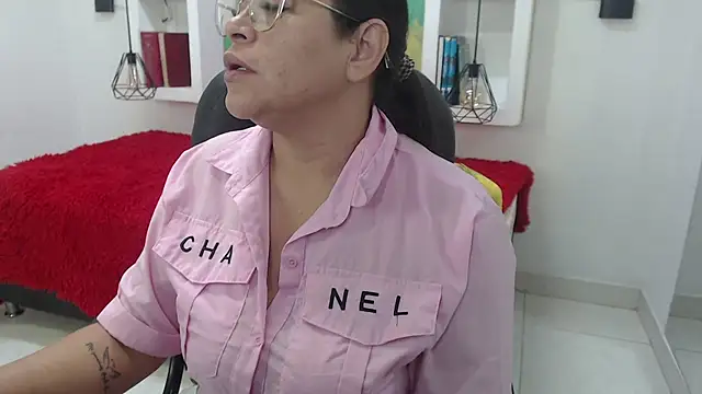 Snapshot of sexy_lady_0 chatting on September 29, 11:37 am sexy lady 0 online show from September 29, 11:37 am