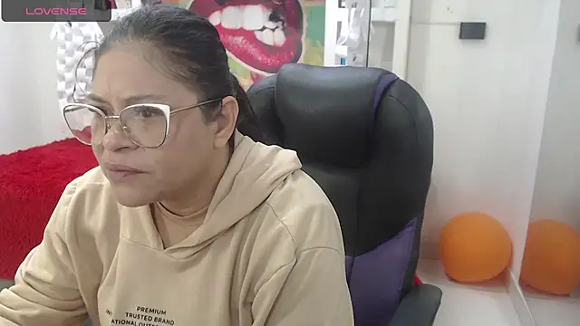 Snapshot of sexy_lady_0 chatting on October 22, 11:59 am sexy lady 0 online show from October 22, 11:59 am