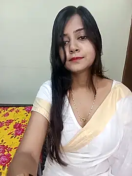 Snapshot of Miss-Riyasingh chatting on September 28, 3:35 am Miss-Riyasingh online show from September 28, 3:35 am