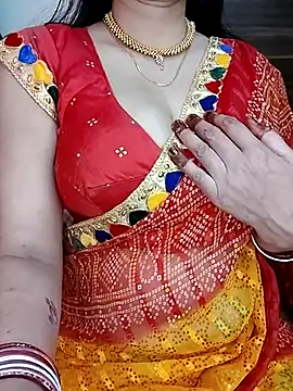 Snapshot of kaamuk_shweta chatting on October 30, 3:20 am kaamuk shweta online show from October 30, 3:20 am