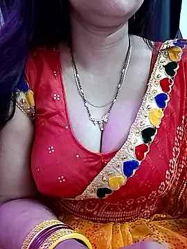 Snapshot of kaamuk_shweta chatting on October 28, 4:57 pm kaamuk shweta online show from October 28, 4:57 pm