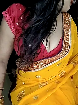 Snapshot of kaamuk_shweta chatting on October 15, 5:15 pm kaamuk shweta online show from October 15, 5:15 pm