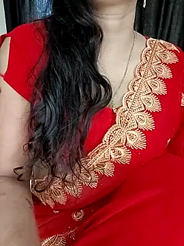 Snapshot of kaamuk_shweta chatting on October 3, 6:07 am kaamuk shweta online show from October 3, 6:07 am