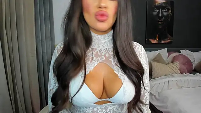 Sonia  Rey online show from September 19, 11:48 pm