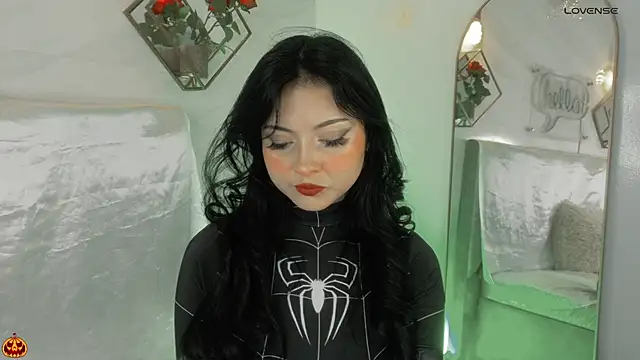 Snapshot of _Rouse_v chatting on October 18, 3:04 pm Rouse v online show from October 18, 3:04 pm