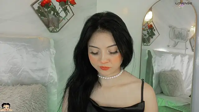 Snapshot of _Rouse_v chatting on September 20, 2:26 pm Rouse v online show from September 20, 2:26 pm