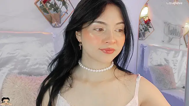 Snapshot of _Rouse_v chatting on September 15, 2:03 pm Rouse v online show from September 15, 2:03 pm