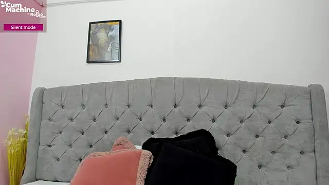 Snapshot of Valesskahall chatting on September 19, 12:26 pm Valesskahall online show from September 19, 12:26 pm