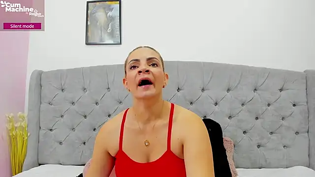 Snapshot of Valesskahall chatting on September 24, 12:26 pm Valesskahall online show from September 24, 12:26 pm