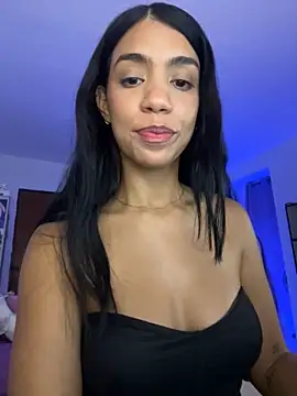 -Naomyy- online show from October 15, 1:52 am